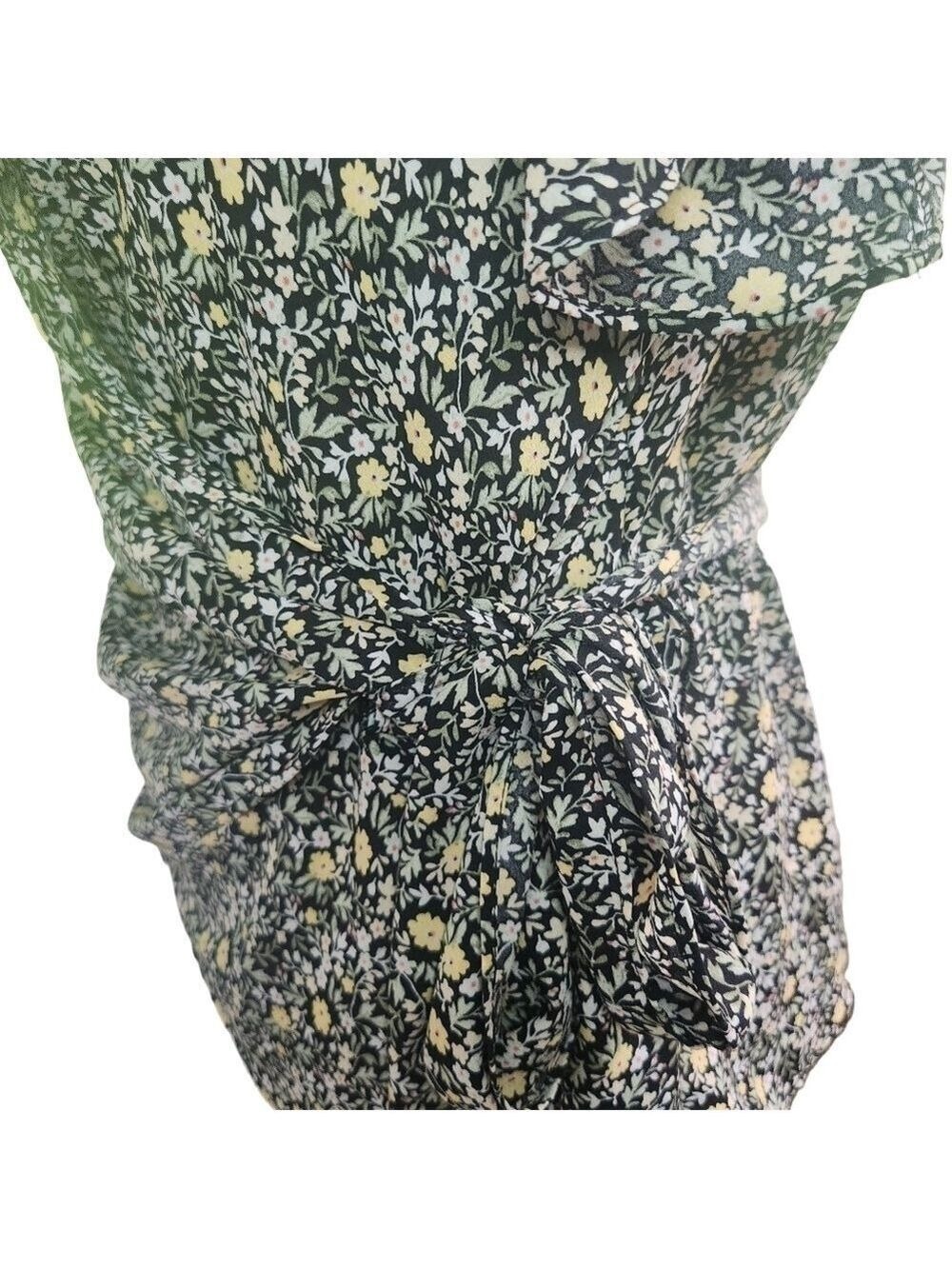 Max Studio Dainty Floral Print Belted Faux Wrap Top Flutter Sleeves Blouse Sz: M - Picture 5 of 13